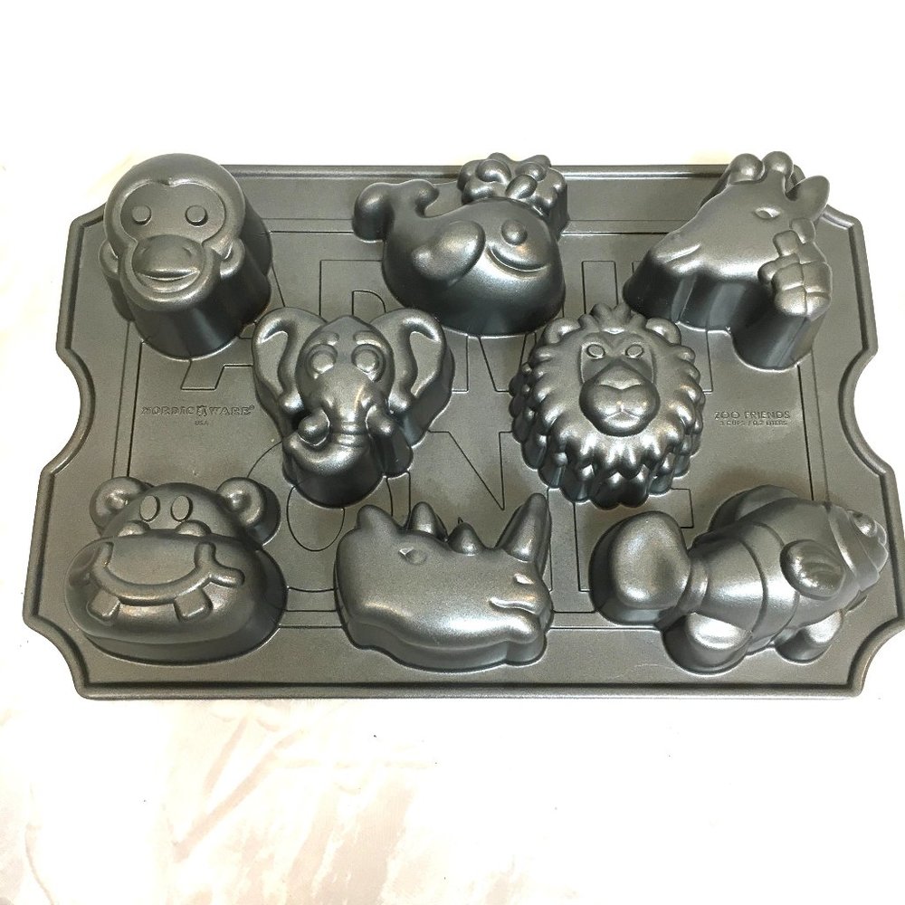 NORDIC WARE  Zoo Animal Friends Muffin Cake Baking Pan EUC
